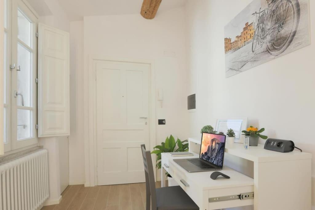 *New Attic*-Lucca Citycenter-Balcony-Netflix Buitenkant foto